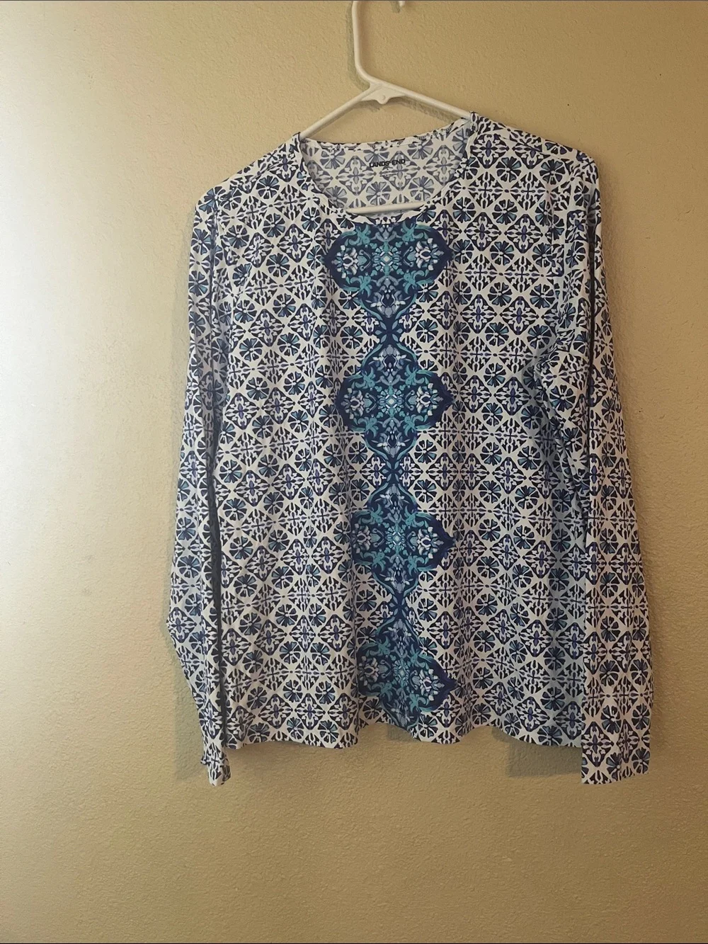 Women’s Large Lands' End Blue and White Geometric Long Sleeve Rash Guard - Picture 1 of 4